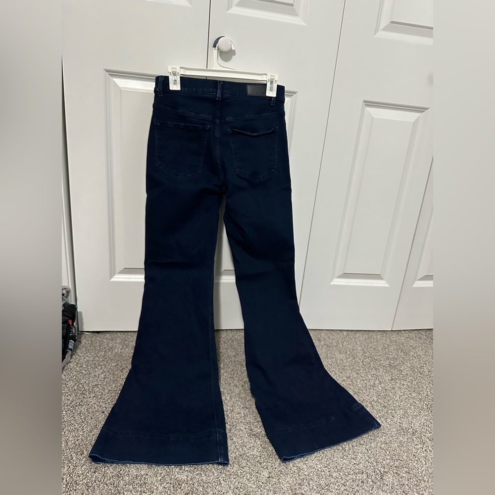 Express Bell Bottom Stretch Jean size 6